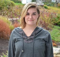 a profile image of liliana